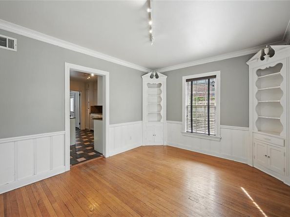 2335 W Rosedale Street S, Fort Worth Texas 76110