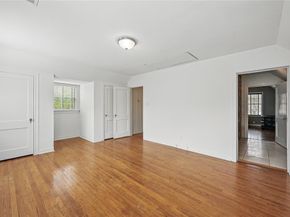 2335 W Rosedale Street S, Fort Worth Texas 76110