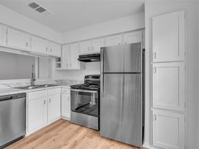 6042  Stoneybrook Drive , Fort Worth Texas 76112