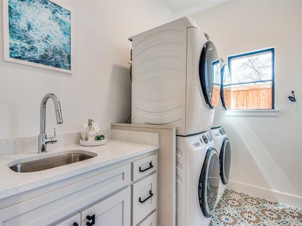 7500  Kaywood Drive , Dallas Texas 75209