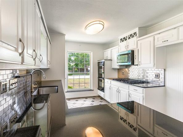 265  Village Tree Drive , Highland Village Texas 75077