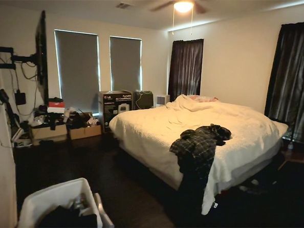 1423  Toronto Street , Dallas Texas 75212