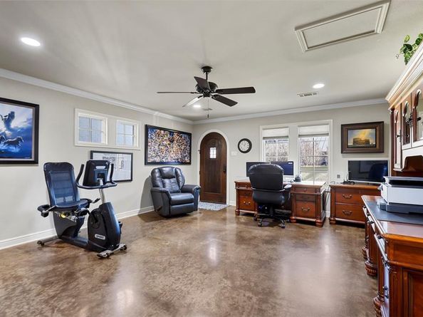 2537  Lubbock Avenue , Fort Worth Texas 76109