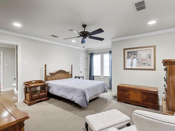 2537  Lubbock Avenue , Fort Worth Texas 76109