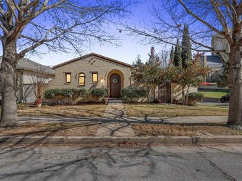 2537  Lubbock Avenue 
