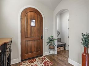 2537  Lubbock Avenue , Fort Worth Texas 76109