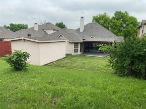 9421  Vista Circle , Irving Texas 75063