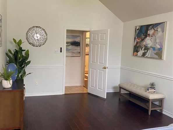 9421  Vista Circle , Irving Texas 75063