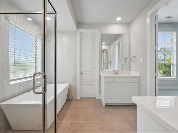1000  Tulip Place , Crowley Texas 76036