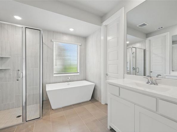 1000  Tulip Place , Crowley Texas 76036