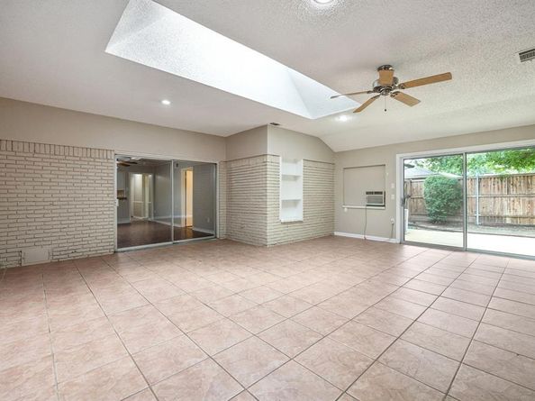 7750  Dentcrest Drive , Dallas Texas 75254