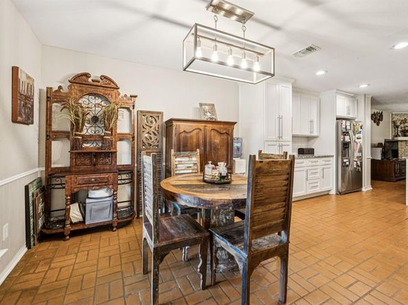 7750  Dentcrest Drive , Dallas Texas 75254