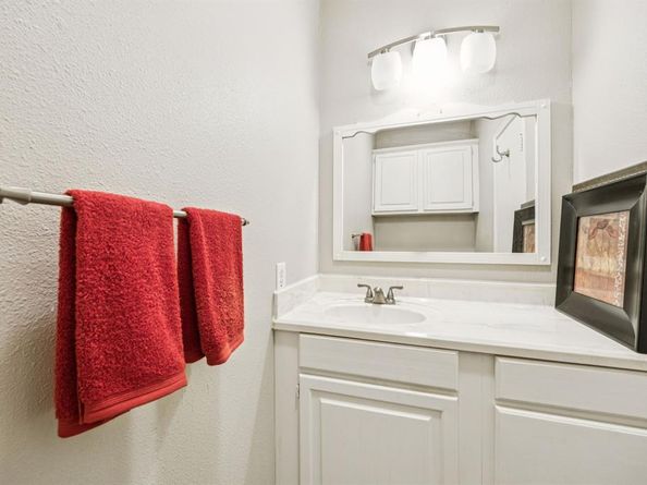 7750  Dentcrest Drive , Dallas Texas 75254