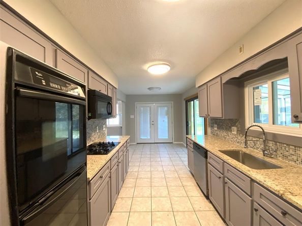 629  Granada Drive , Garland Texas 75043