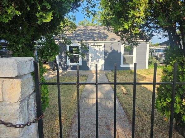 2426 S Tyler, Dallas Texas 75224