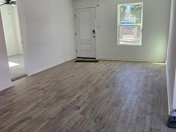 2426 S Tyler