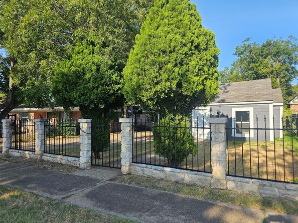2426 S Tyler, Dallas Texas 75224