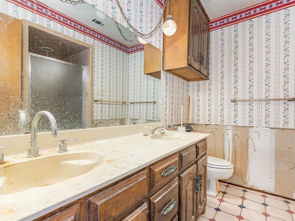 107  Russell Drive , Highland Village Texas 75077
