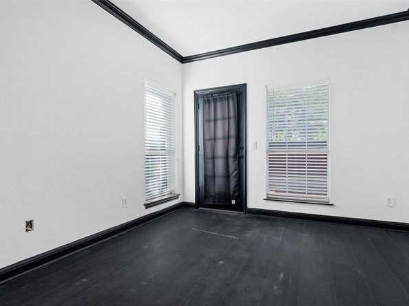 4160  Towne Green Circle , Addison Texas 75001