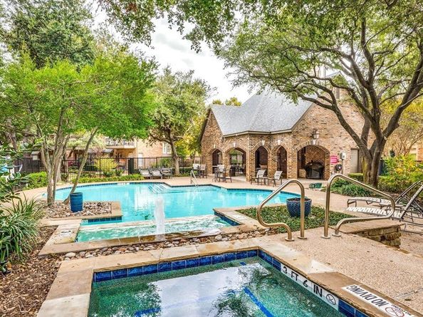 4160  Towne Green Circle , Addison Texas 75001