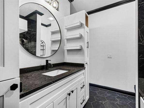 4160  Towne Green Circle , Addison Texas 75001