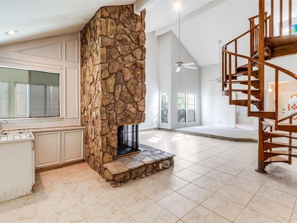 919  Liberty Court , Dallas Texas 75204