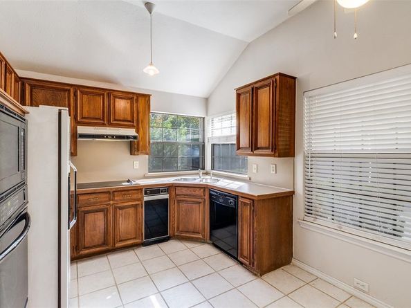 919  Liberty Court , Dallas Texas 75204