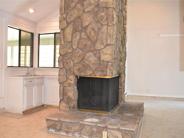 919  Liberty Court , Dallas Texas 75204