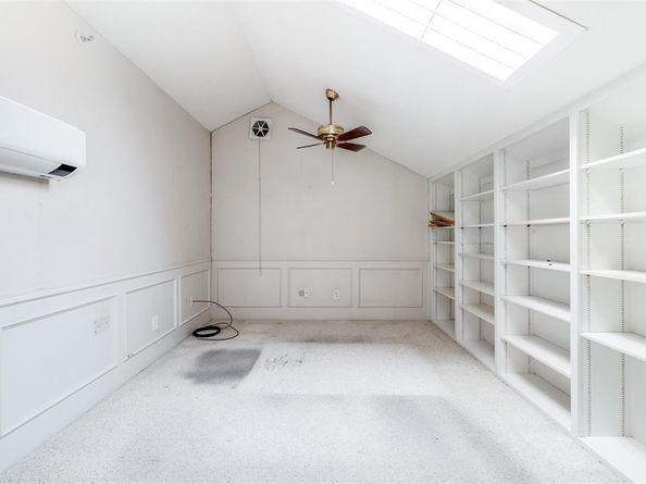 919  Liberty Court , Dallas Texas 75204