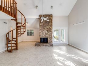 919  Liberty Court , Dallas Texas 75204