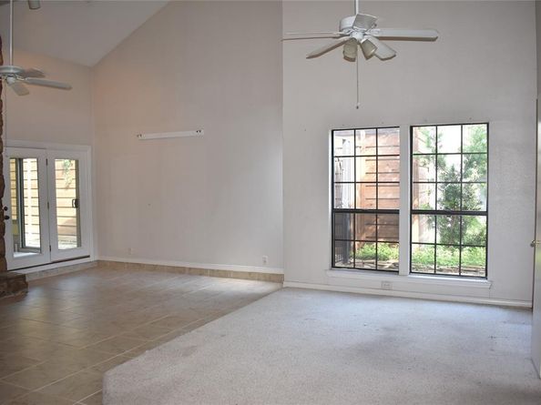 919  Liberty Court , Dallas Texas 75204