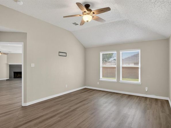 8412  Widgeon Way , Dallas Texas 75249