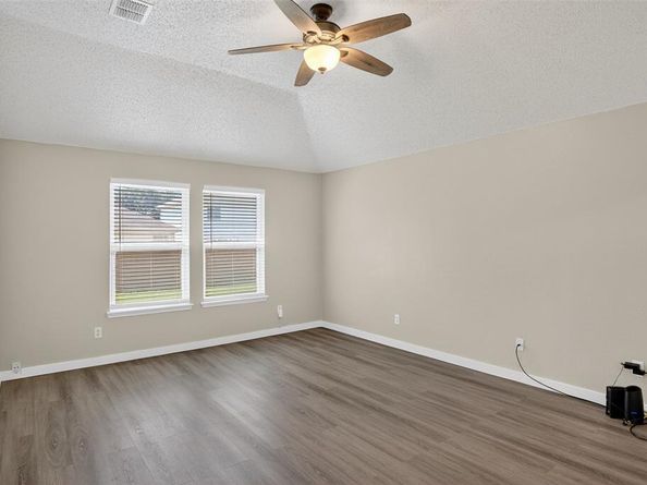 8412  Widgeon Way , Dallas Texas 75249