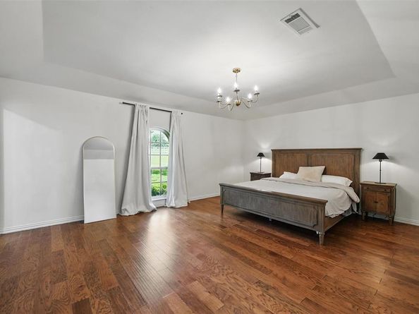 7400  John Mccain  , Colleyville Texas 76034