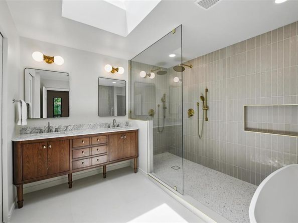 7400  John Mccain  , Colleyville Texas 76034