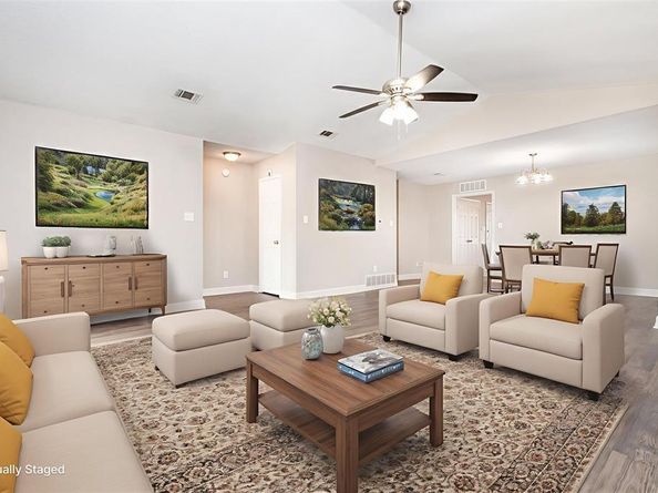 2502  Lake Valley Drive , Garland Texas 75040