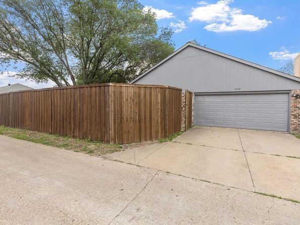 2502  Lake Valley Drive , Garland Texas 75040