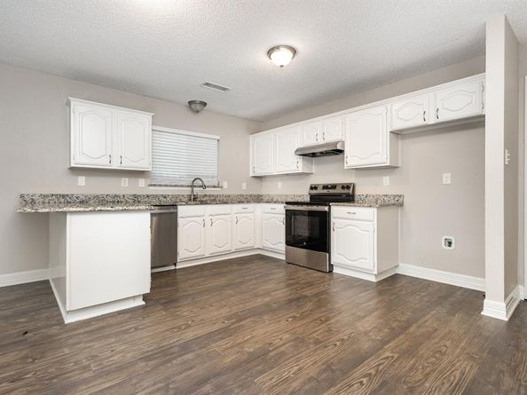 2502  Lake Valley Drive , Garland Texas 75040