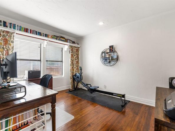1800  Virginia Place , Fort Worth Texas 76107