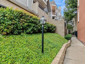 1010  Allen Street  213, Dallas Texas 75204