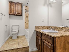 1010  Allen Street  213, Dallas Texas 75204