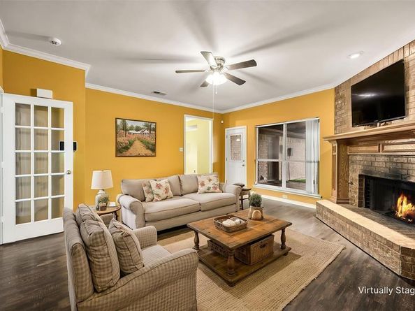 9209  Chimneywood Drive , Rowlett Texas 75089
