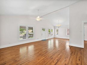 2700  College Avenue , Fort Worth Texas 76110