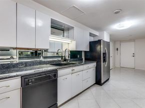 3525  Turtle Creek Boulevard  21B, Dallas Texas 75219