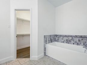 924  Charleston Lane , Savannah Texas 76227