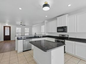 924  Charleston Lane , Savannah Texas 76227