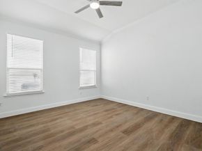 924  Charleston Lane , Savannah Texas 76227