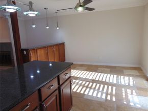 8522  Park Lane  5, Dallas Texas 75231