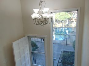 8522  Park Lane  5, Dallas Texas 75231