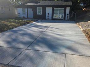 2117  Beaumont Street , Grand Prairie Texas 75051